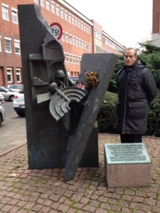 Standing next to the monument on the site where the Great Synagogue in Kiel once stood